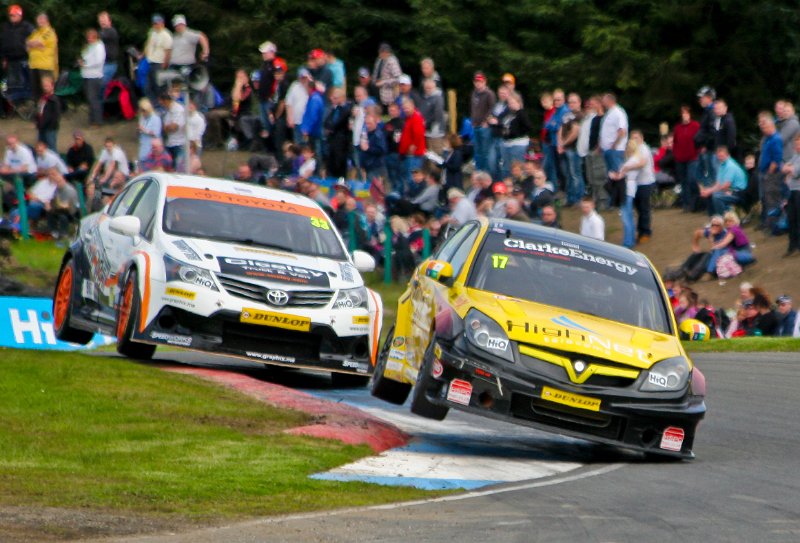 BTCC_races_Knockhill_August_26th_2012 (69).jpg